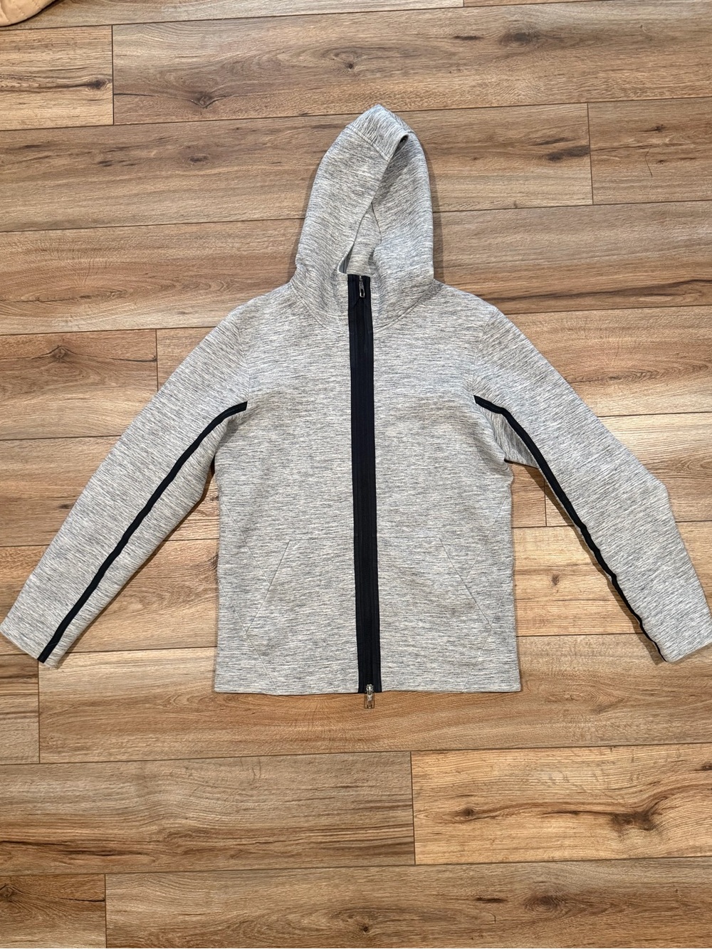 Lululemon Men’s Gray Zip Up Thick Jacket Size Medium
